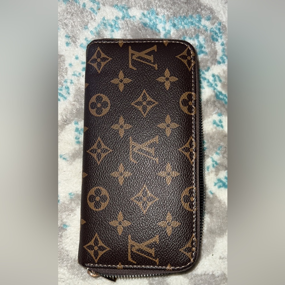 Inspired wallet never used